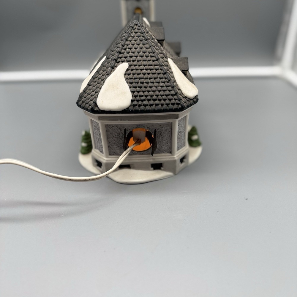 Department 56 Alpine Village Series St Nickolaus Heritage Village Collection - Picture 4 of 5